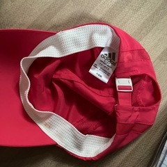 adidas キャップの画像