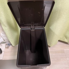 キッチン用ゴミ箱☆ペダル式 45リットル ブラウン の画像