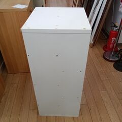 ★リユースのサカイつくば店★TK7519  扉付収納 ホワイト H95×D43×W40 クリーニング済みの画像