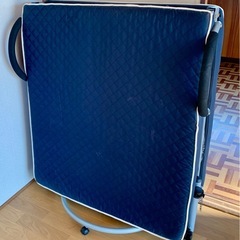 折りたたみベッドお譲りします。の画像