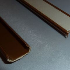 床用モール 1m1本・約83cm1本セット 中古の画像