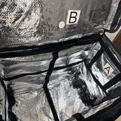 ウーバーイーツ バッグの画像