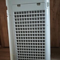 【交渉中】【12/20迄】シャープ 加湿空気清浄機 KC-F40-Wの画像