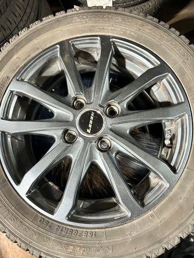 タイヤアルミホイル付き155/65/R14スタッドレス