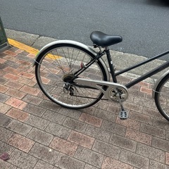 大人用自転車　27インチ　6段ギア、オートライト、鍵付き　片側スタンドの画像