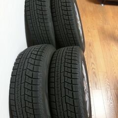 スタッドレスタイヤ185/70R14 2023年製 溝6ｍｍ アルミホイール付き4本の画像