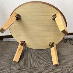 美品 木製 丸い 円卓 折り畳み式 座卓テーブル 直径65cm 高さ28cm ナチュラルの画像