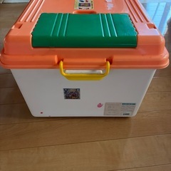 おもちゃ箱の画像