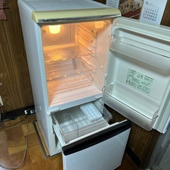 シャープ製冷蔵庫。
引き渡し予定者が決まりました。の画像