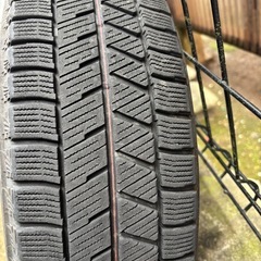 ブリヂストンVRX3  ホイール付きスタッドレスタイヤの画像