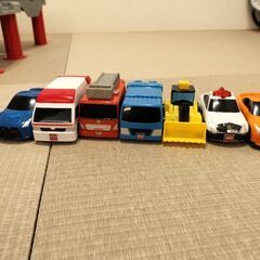 はじめてトミカ7台とちゅうしゃじょうセットの画像