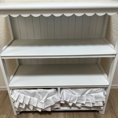 棚やテーブルなどの画像