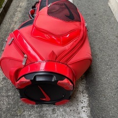 【希少・美品】NIKE ゴルフキャディーバッグ（レッド）の画像