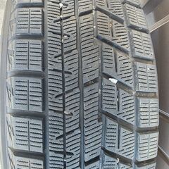 スタッドレスタイヤ205/60/16ノア、ヴォクシーの画像