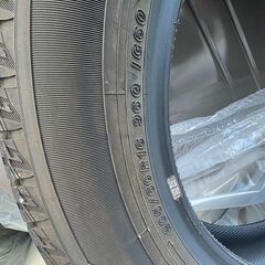 スタッドレスタイヤ205/60/16ノア、ヴォクシーの画像