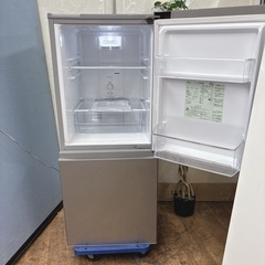 I453 🌈 AQUA 冷蔵庫 (126L) ⭐ 動作確認済 ⭐ クリーニング済の画像