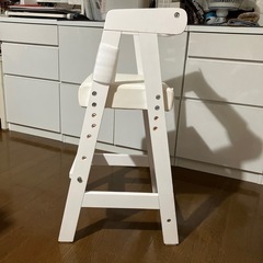 子ども用ハイチェアの画像