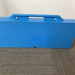 美品 組み立て式 アウトドアテーブルセット！幅86cm 奥行67cm ピクニックテーブルセット キャンプテーブルセットの画像