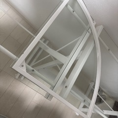 L字型 ガラスデスク の画像