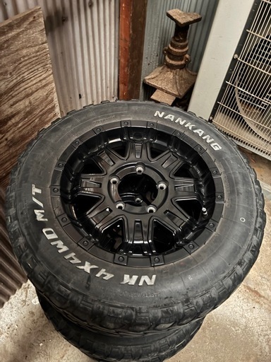 ジムニー ノーマルタイヤ（16インチ）ホイール付き