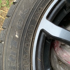 スタッドレスタイヤ アルミホイル付き4本 エヌボックスに使用の画像