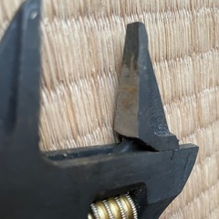 アジャストレンチ？黒と金色ですの画像