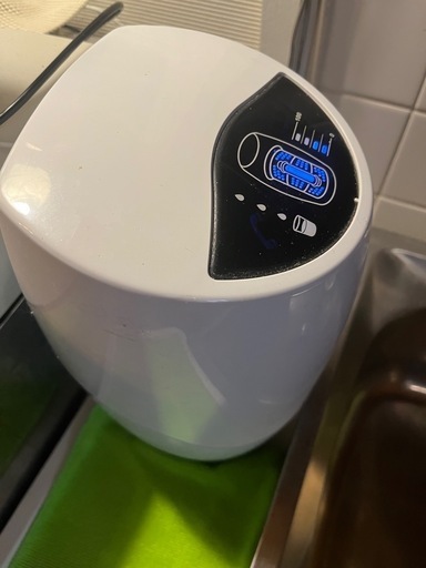 浄水器amway¥9800 (taka) 中頭のキッチン家電《その他》の中古あげます