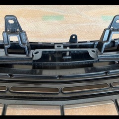 30アルファード前期　グリルの画像