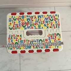 断捨離中！はらぺこあおむし 折りたたみチェア イス 赤の画像