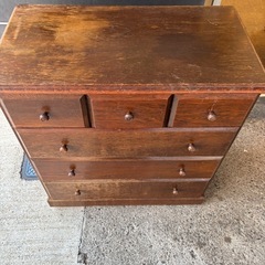昭和レトロ箪笥の画像