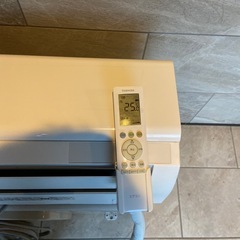 超美品　激安　新品に近い　3.6kw 2022年製 主に12畳用 　エアコン　東芝 TOSHIBA ルームエアコン RAS-J361M　 100V　の画像