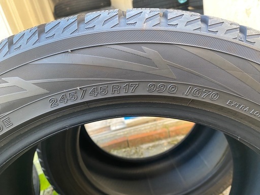 値下げします ヨコハマ スタッドレス 4本 245/45r17