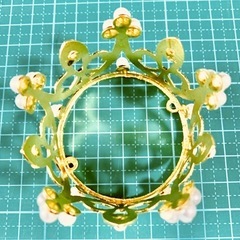 ティアラ　1個100円　22個まで　ケーキトッパー　王冠の画像