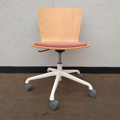 ≪引取り限定≫オカムラ オフィスチェア 肘なし 85500円 25050450の画像