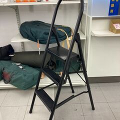 ★リユースのサカイ千葉中央店★  脚立 黒 H×D×W クリーニング済み TC5593の画像