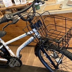 【チェーン新品！】6段変速　24インチ子供用シティマウンテン　ホワイトの画像