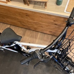 【チェーン新品！】6段変速　24インチ子供用シティマウンテン　ホワイトの画像