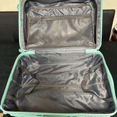 スーツケースの画像