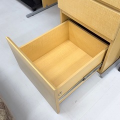 【美品‼️】100cm幅デスク パソコンデスク 袖机付き 学習机 木目調ライトブラウン♪の画像