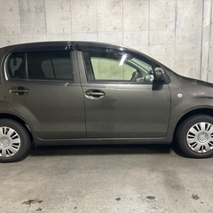 トヨタ　パッソ　2013年製　44,000キロ　FF 車検長期の画像