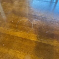 ダイニングテーブルの画像