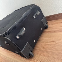 お話し中　キャリーバッグ　の画像