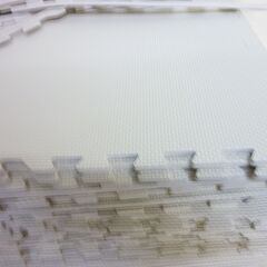 中古美品　ジョイントマット 1級防音 大判59cm 厚み10mm 6畳用 32枚組 防音 保温性 床暖房対応 ノンホルムアルデヒド 赤ちゃん プレイマット フロアマットの画像