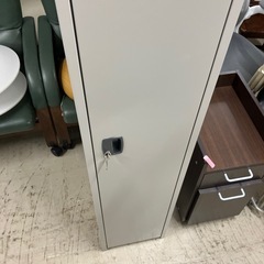 A2512-038 1人用ロッカー鍵付き　中古美品　かくれんぼで入った記憶はないですか？の画像