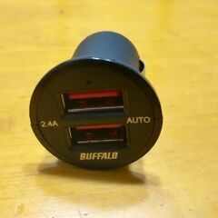 BUFFALO USBカーチャージャー 2.4A急速2ポートの画像