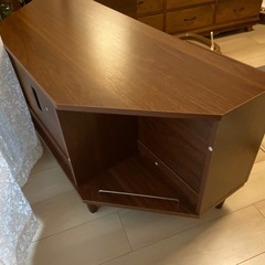 テレビ台の画像