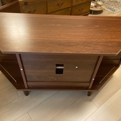 テレビ台の画像