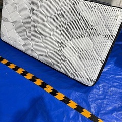 シングルマットレスの画像