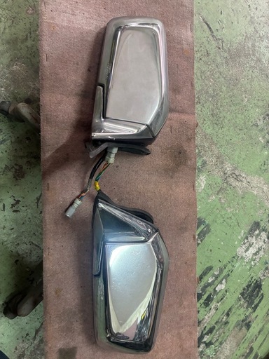 日産Y３０セドリックワゴン　ドアミラー