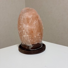 ピンクソルトのランプの画像